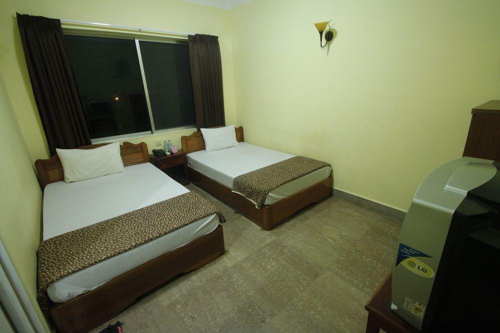 Sunday Guesthouse Sihanoukville Exterior foto